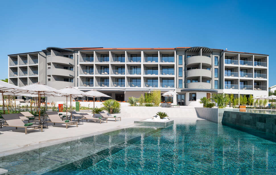 Molum Hotel&Residences.