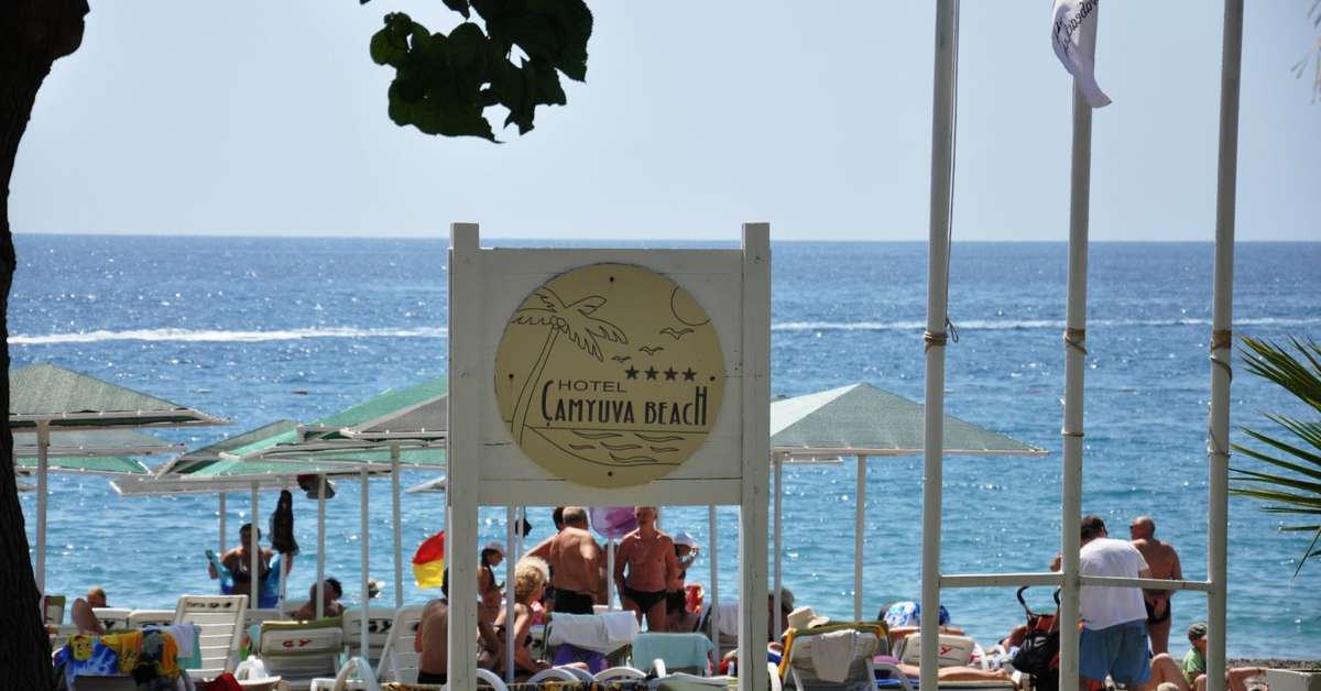 Een foto van het strand bij Robinson Club Camyuva