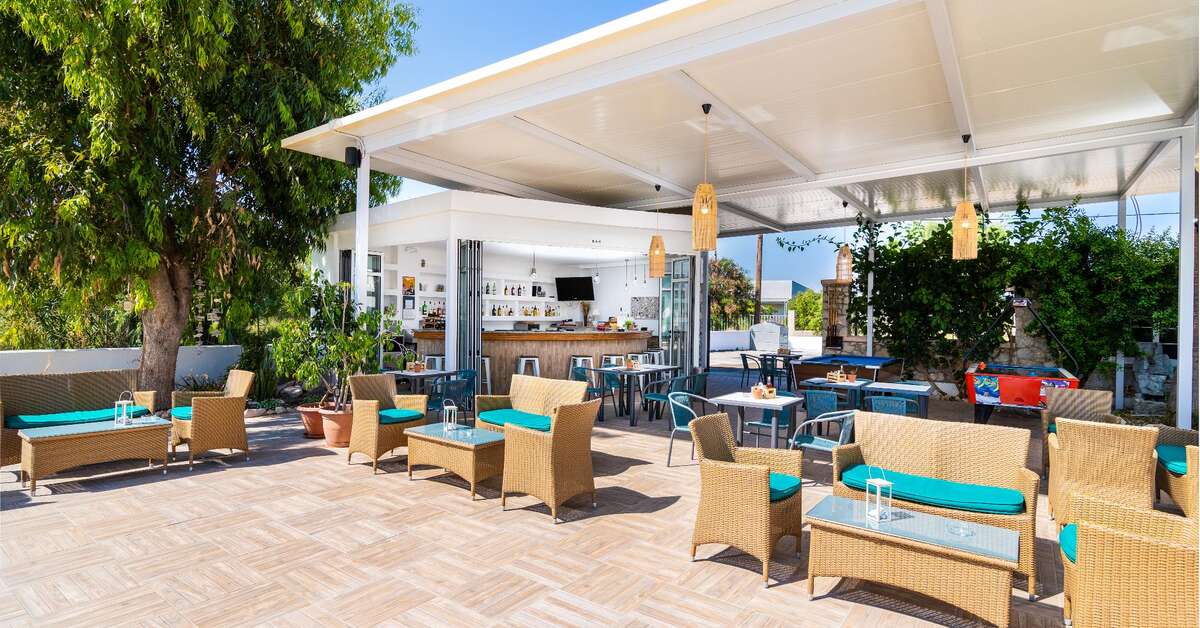 Een foto van het terras bij Sabina Hotel
