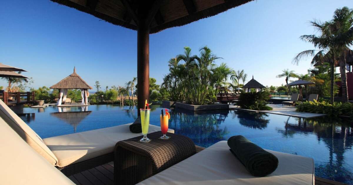 Een foto van het zwembad bij Asia Gardens Hotel & Thai Spa