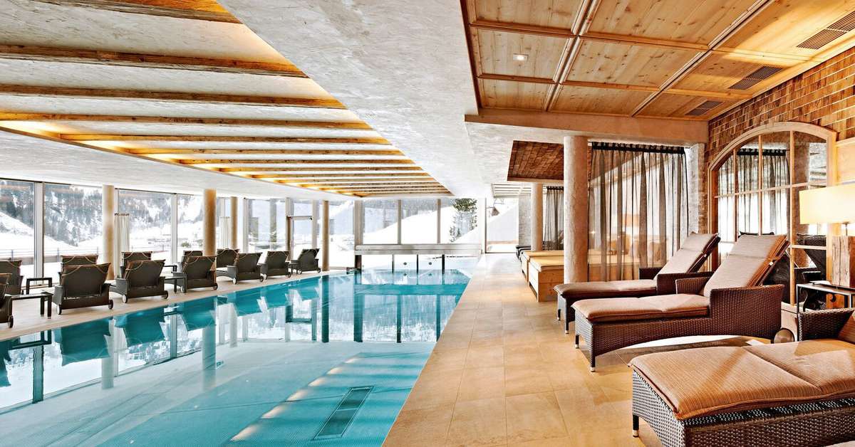 Een foto van het zwembad bij Berghof Crystal Spa & Sports