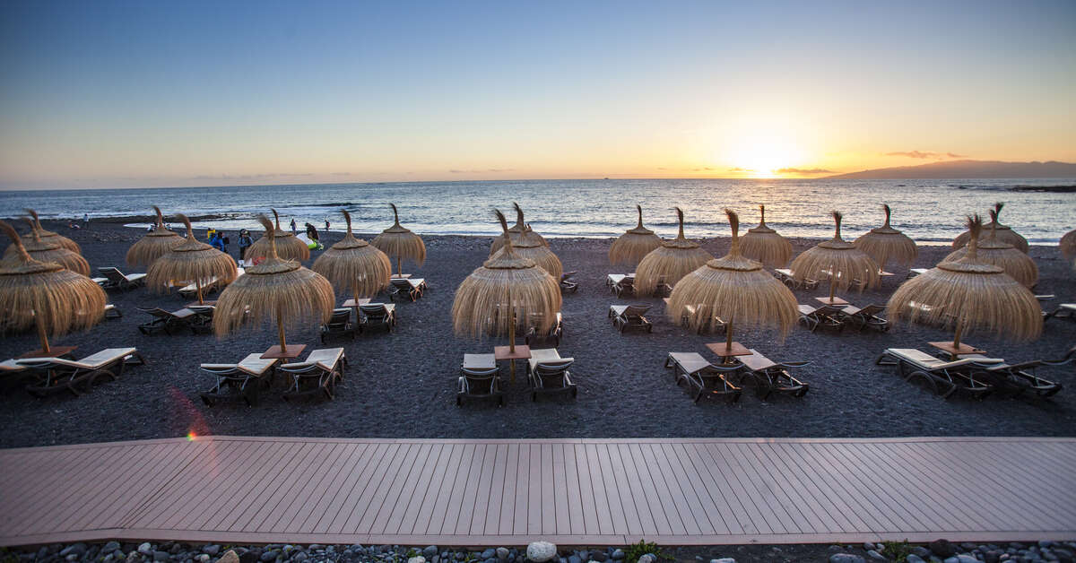 Een foto van het strand bij Hotel Royal Hideaway Corales Suites