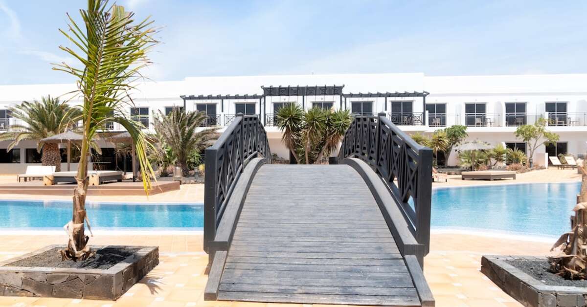Een foto van het zwembad bij Hotel Coral Cotillo Beach