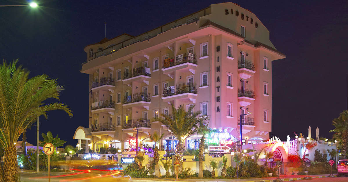 Een foto van de buitenkant van Hotel Sinatra