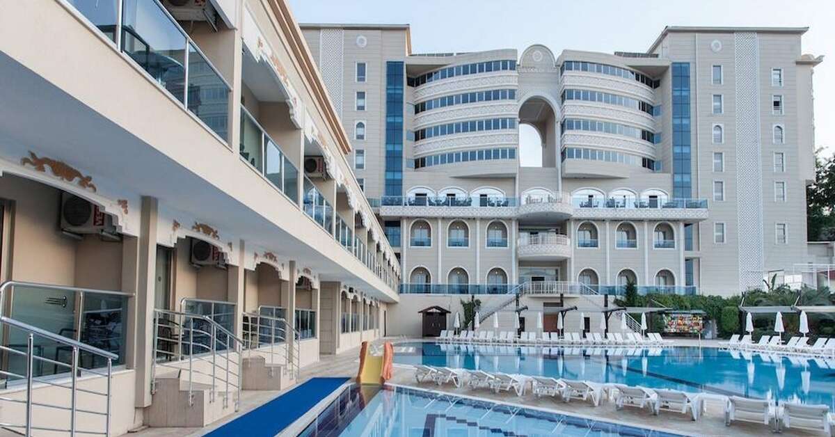 Ein Foto vom Pool im Hotel Sultan of Side