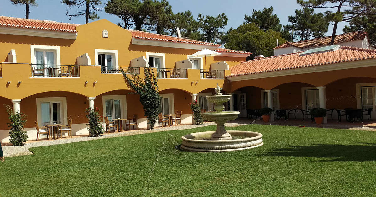 Een foto van de buitenkant van Hotel Senhora da Guia