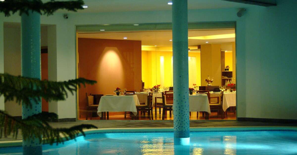 Een foto van het zwembad bij Hotel Do Colegio