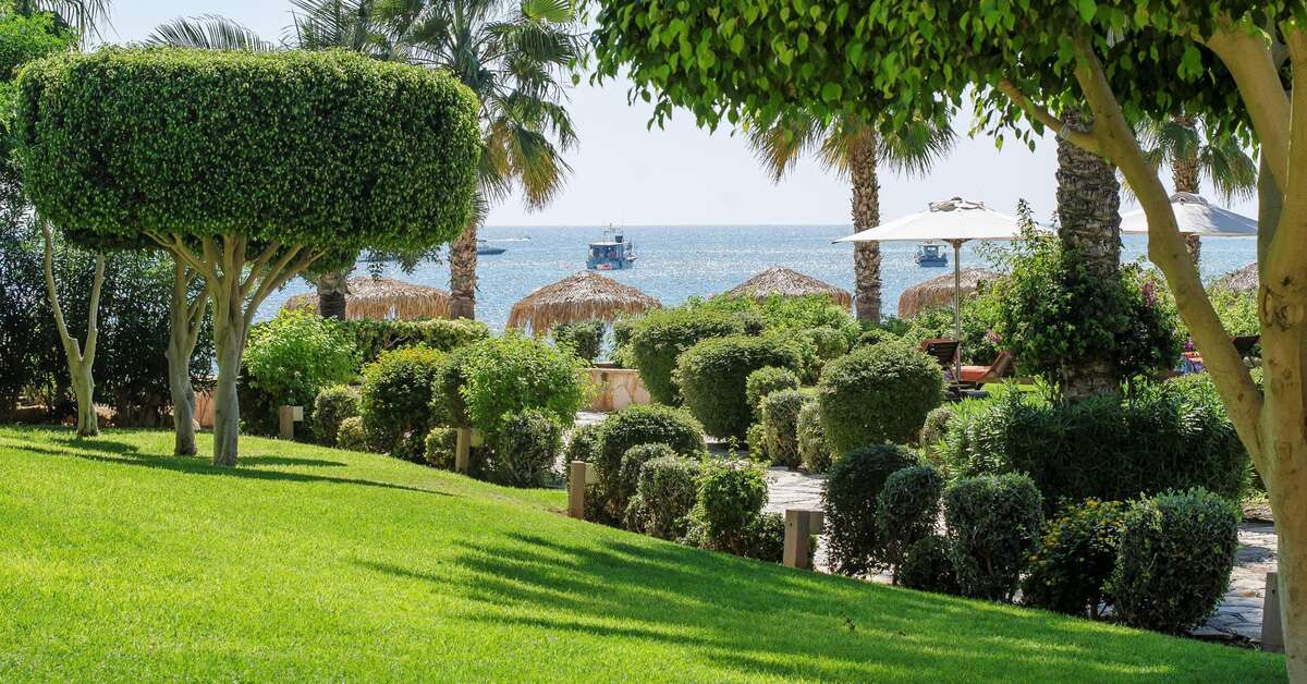 Een foto van het terras bij Columbia Beach Resort