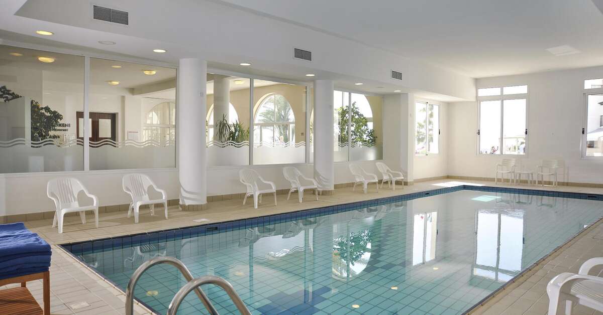 Een foto van het zwembad bij Akti Beach Village Resort