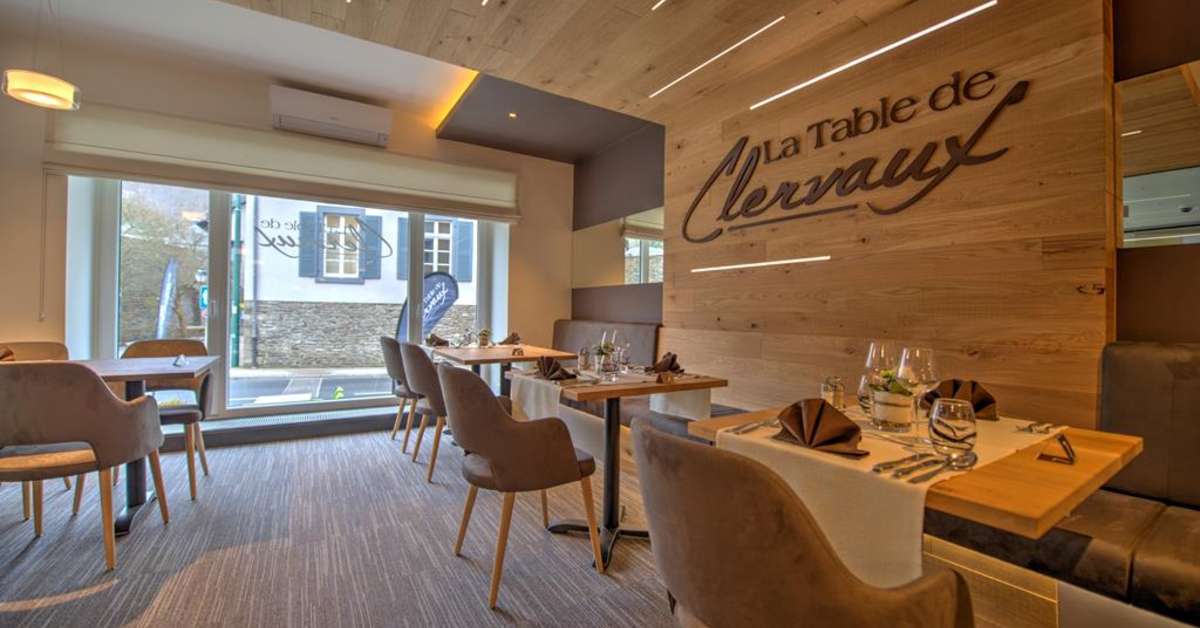Een foto van de faciliteiten bij Hotel du Commerce