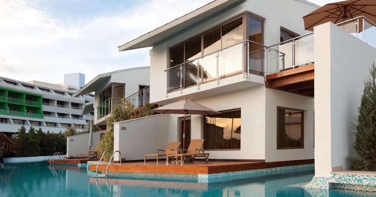 Ein Foto vom Pool im Cornelia Diamond Golf Resort & Spa