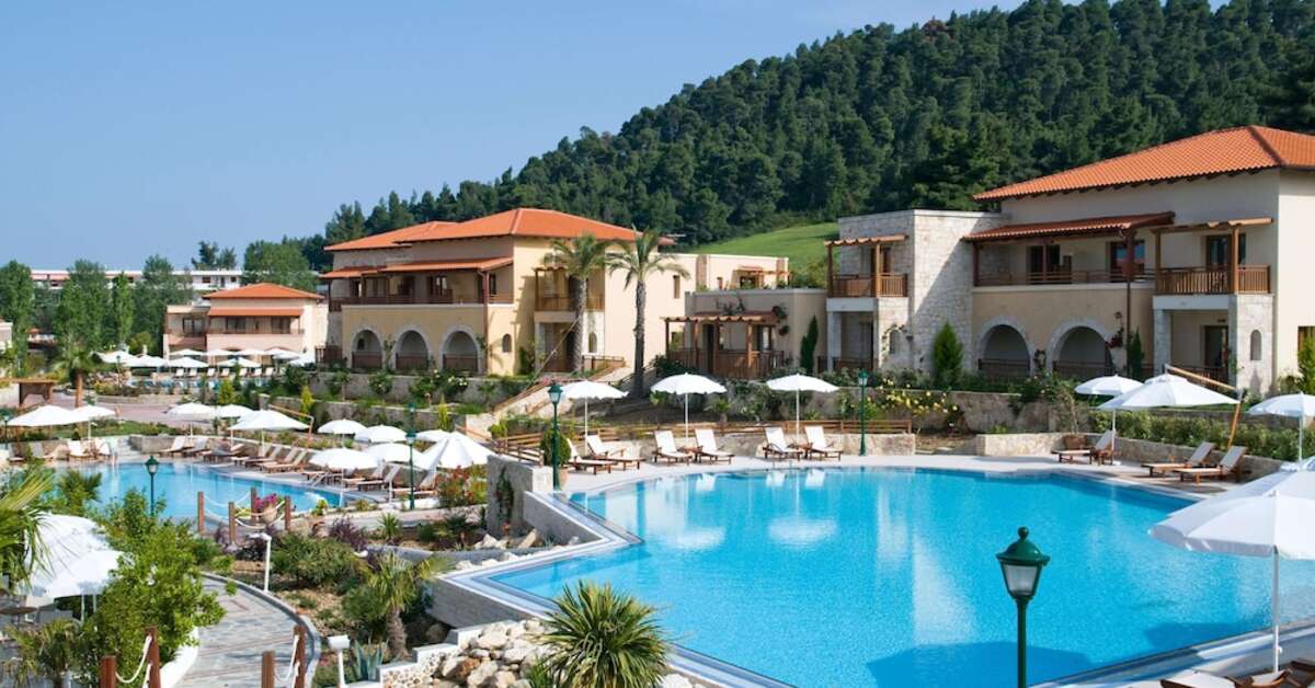 Een foto van het zwembad bij Hotel Aegean Melathron Thalasso & Spa