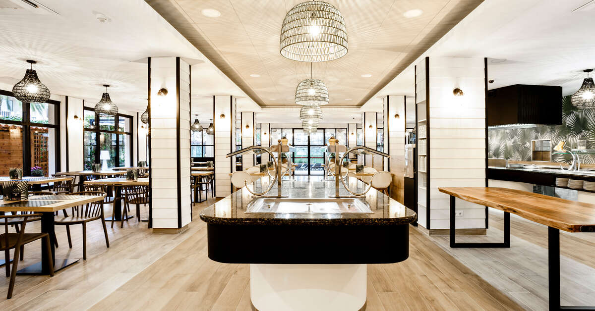 Een foto van het interieur van Hotel Acapulco