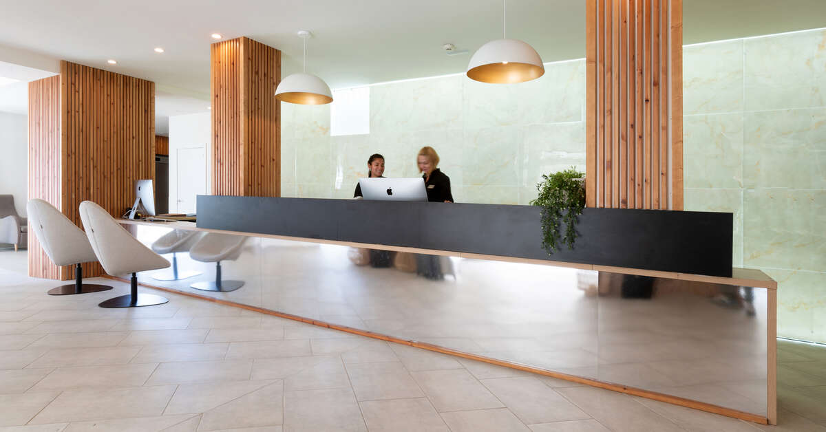 Een foto van het interieur van Las Arenas