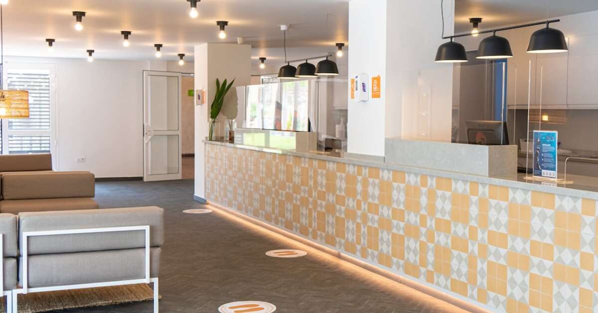 Een foto van het interieur van Hotel Coral Compostela Beach