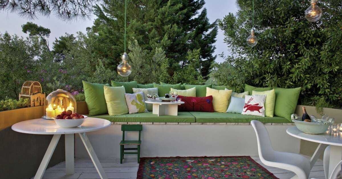 Een foto van het terras bij Ekies All Senses Resort