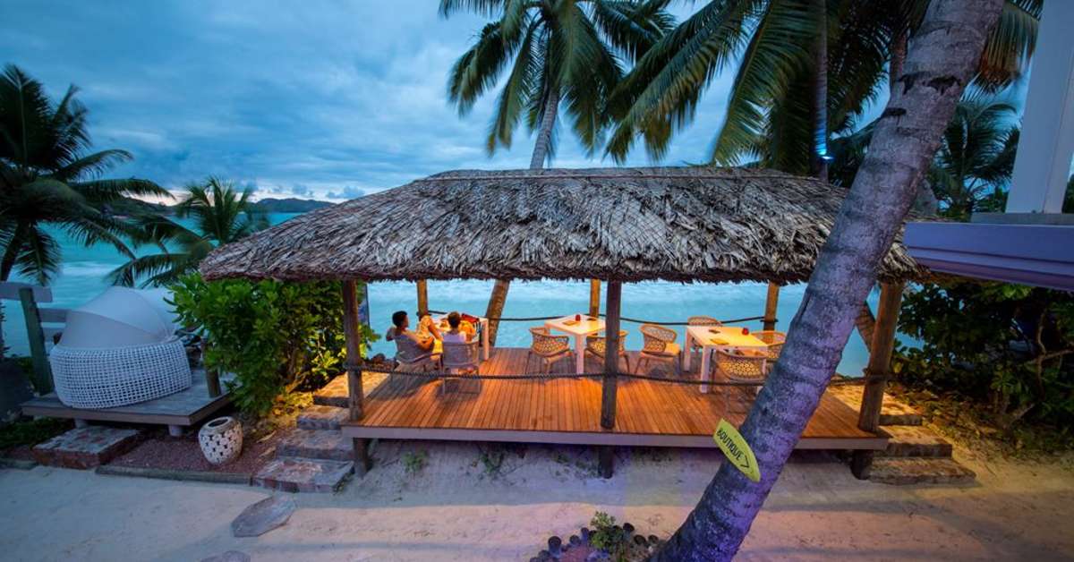 Ein Foto von der Terrasse im Le Duc de Praslin