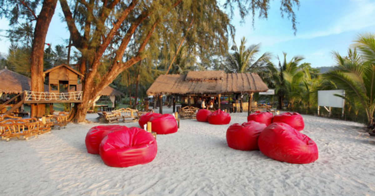 Ein Foto vom Strand beim Centara Koh Chang Tropicana Resort