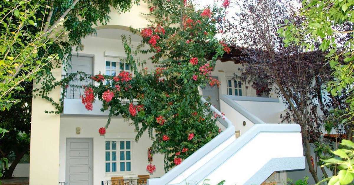 Een foto van de buitenkant van Chryssida Appartementen