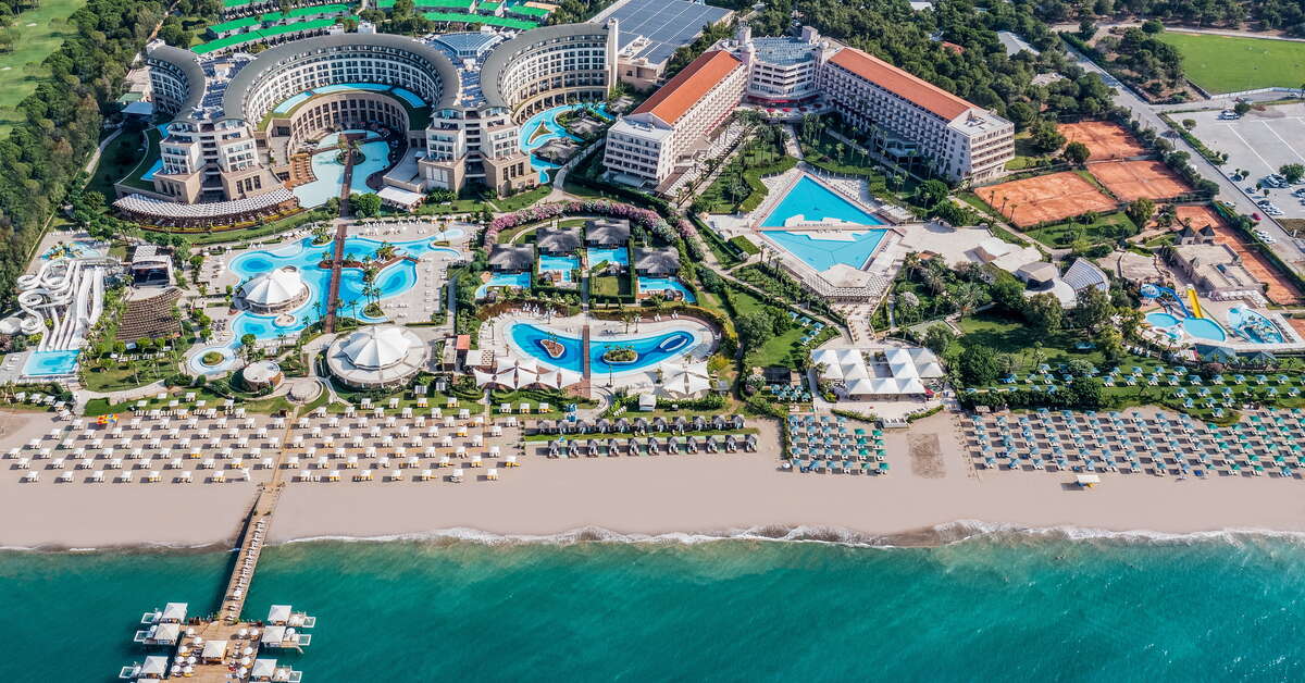 Een foto van een overzicht van Kaya Palazzo Golf Resort