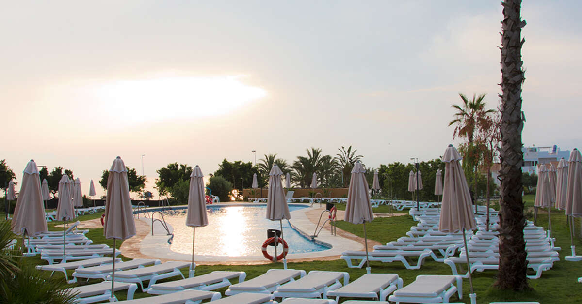 Een foto van het zwembad bij Alegria Palacio Mojacar Spa