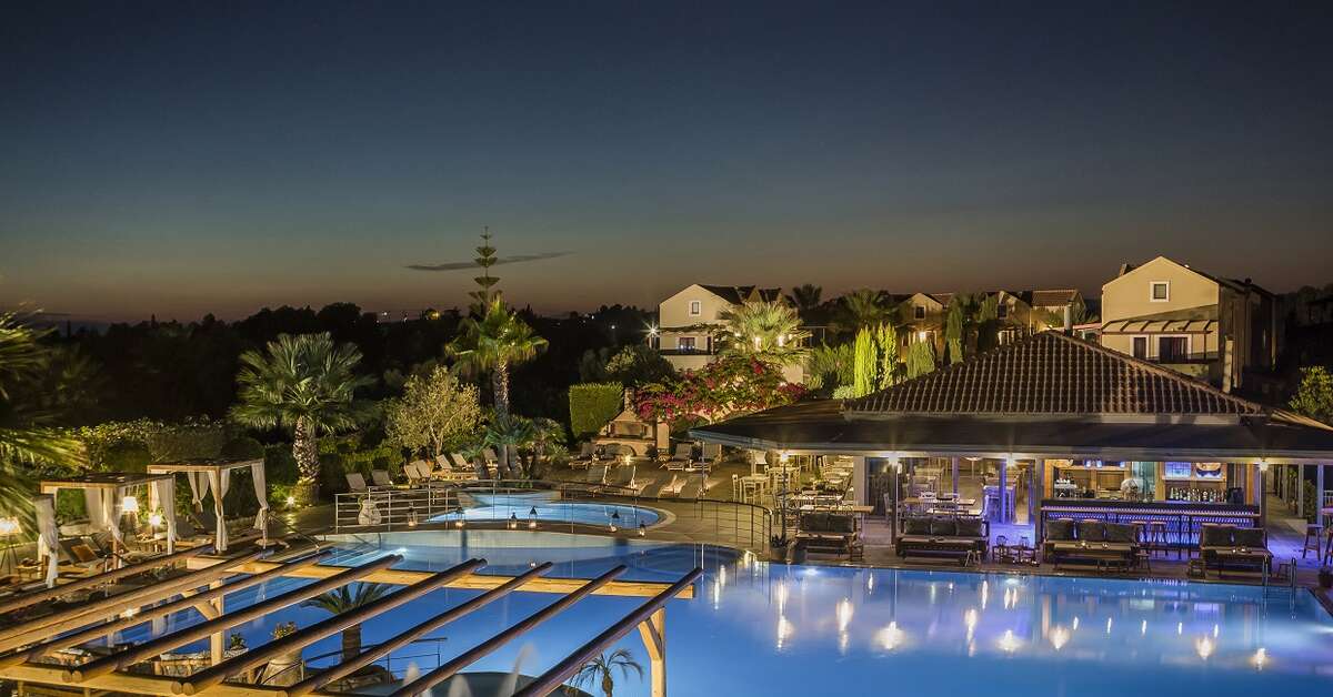 Een foto van het zwembad bij Avithos Resort