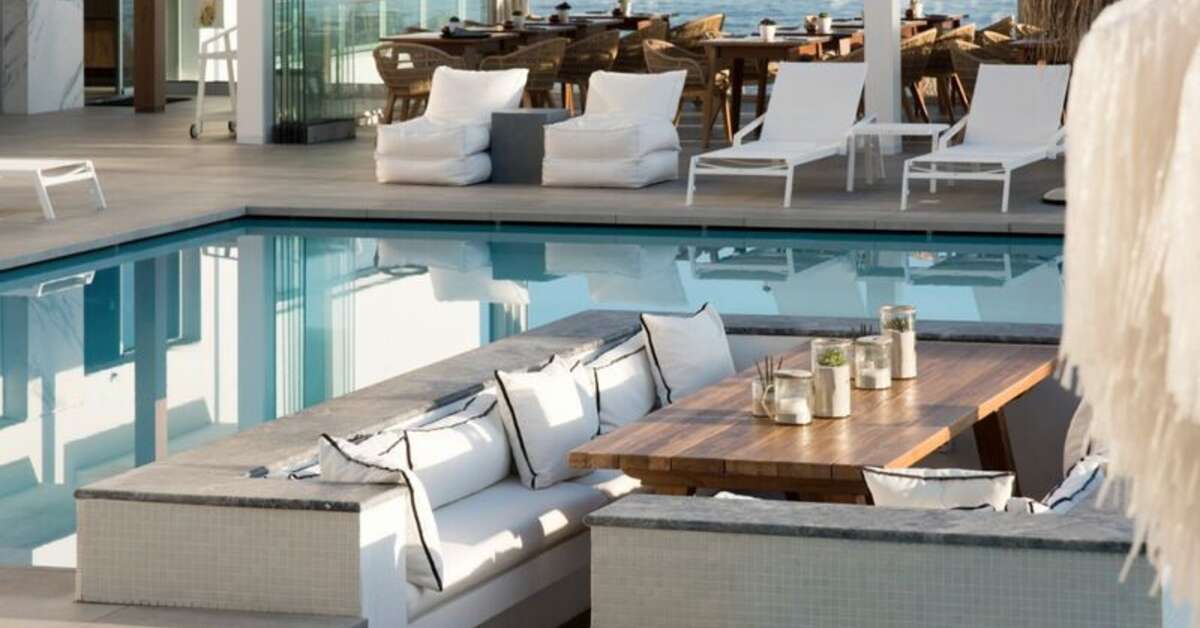 Een foto van het zwembad bij Enorme Ammos Beach Hotel