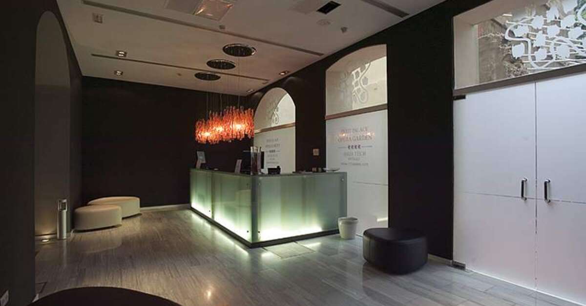 Een foto van het interieur van Petit Palace Boqueria Garden Hotel