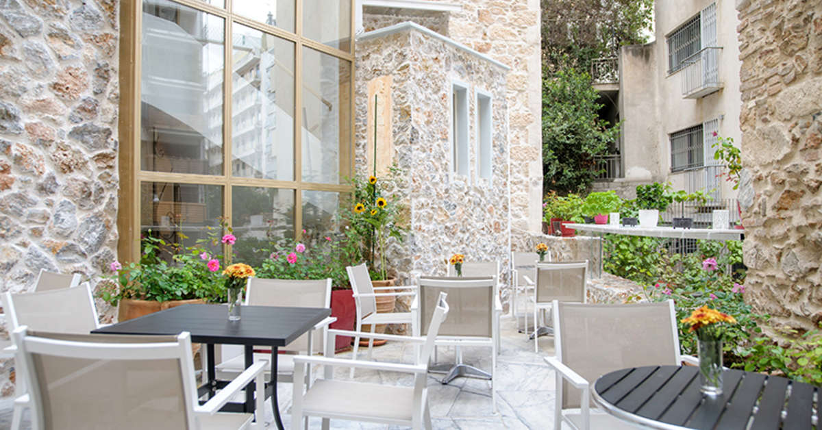 Een foto van het terras bij Acropolian Spirit Boutique Hotel