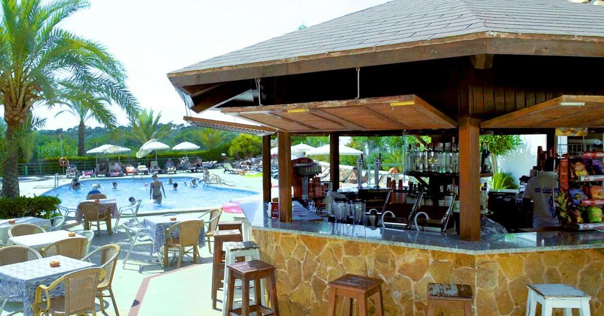 Een foto van het zwembad bij Ona Cala Pi Club Aparthotel