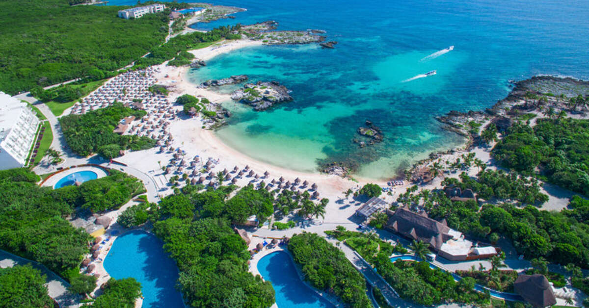 Een foto van het zwembad bij Grand Sirenis Riviera Maya Resort & Spa