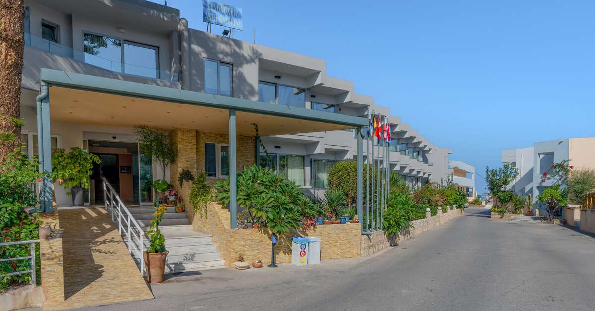 Een foto van de buitenkant van Kathrin Beach Hotel
