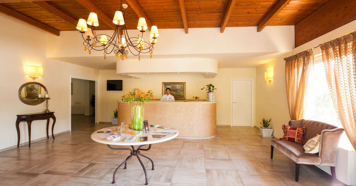 Een foto van het interieur van Hotel Alcantara Resort