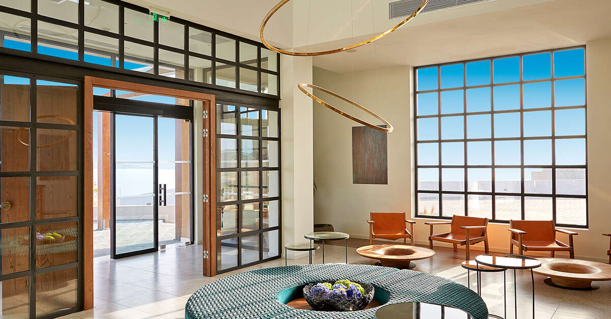 Een foto van het interieur van Eagles Villas