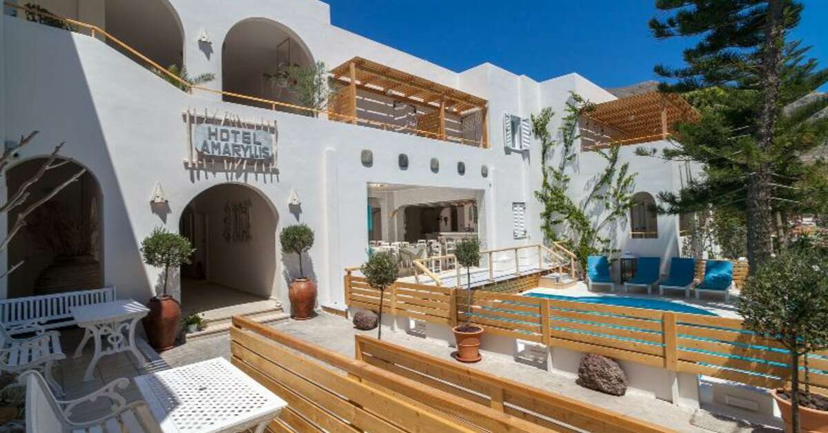 Een foto van de buitenkant van Amaryllis Hotel