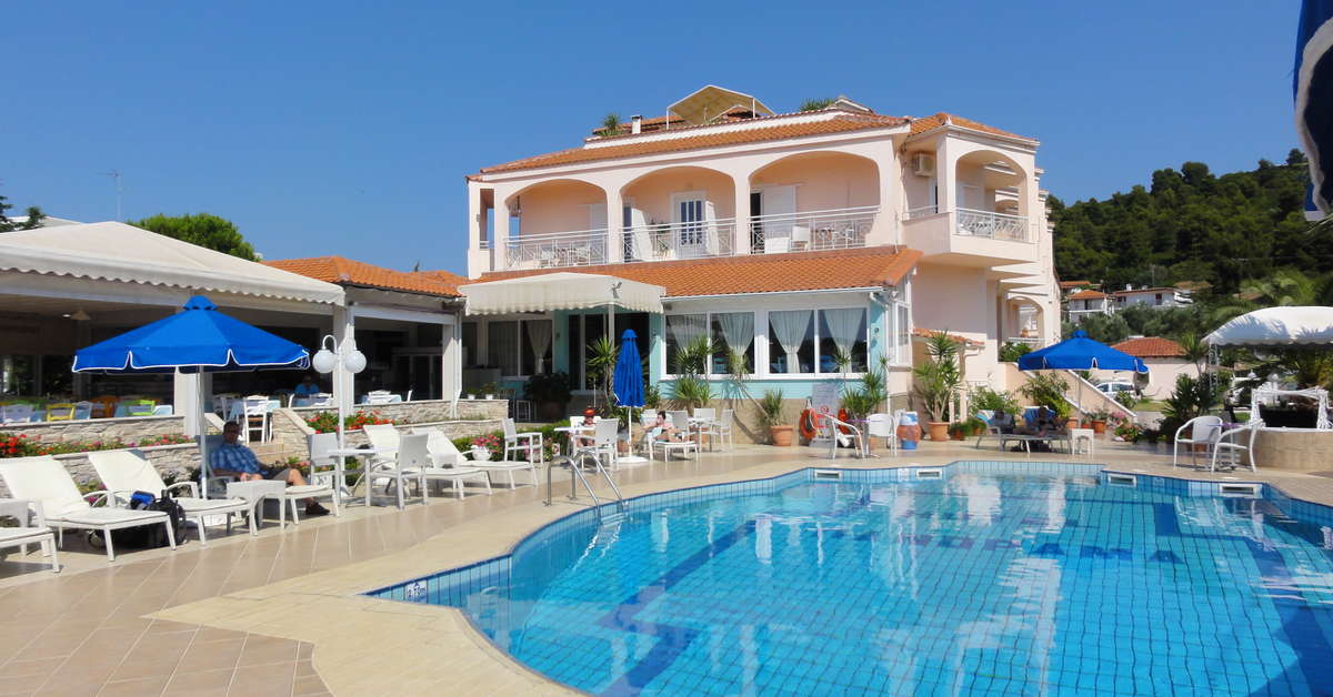 Een foto van het zwembad bij Panorama Hotel Skiathos