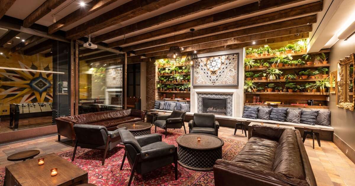 Een foto van het interieur van Pod 39 Hotel