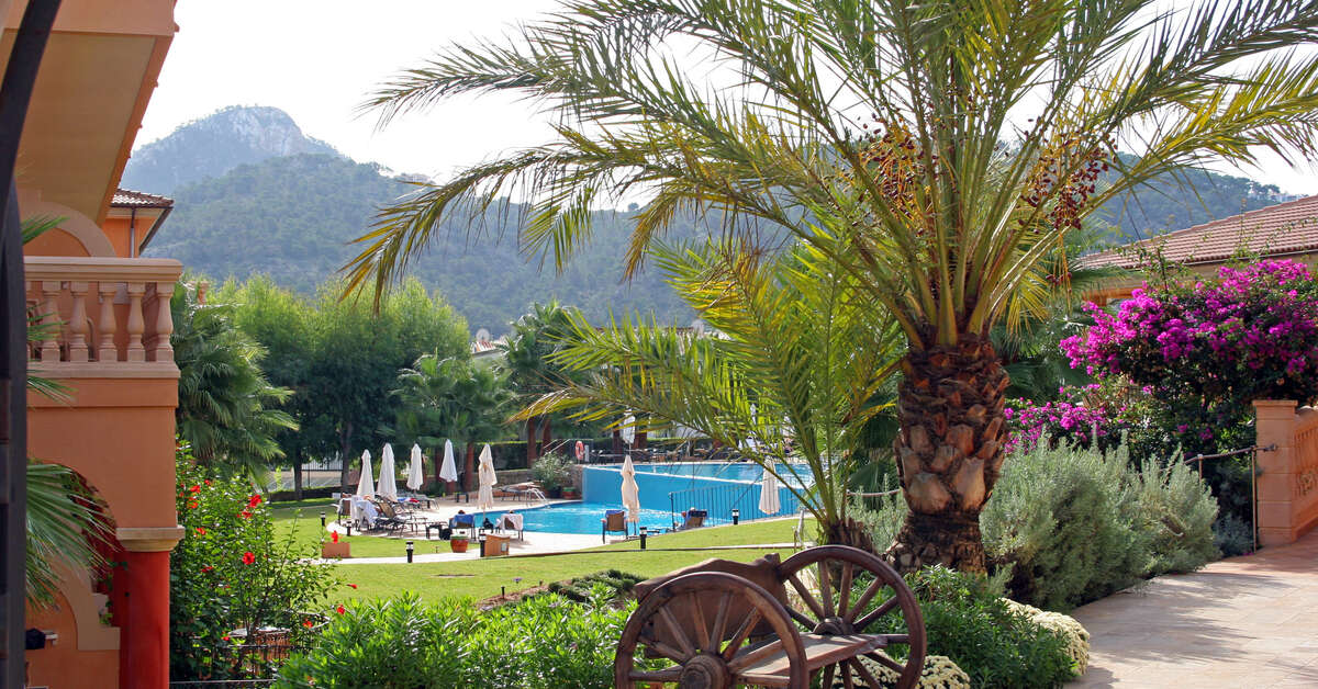 Ein Foto vom Pool im Mon Port Hotel & Spa