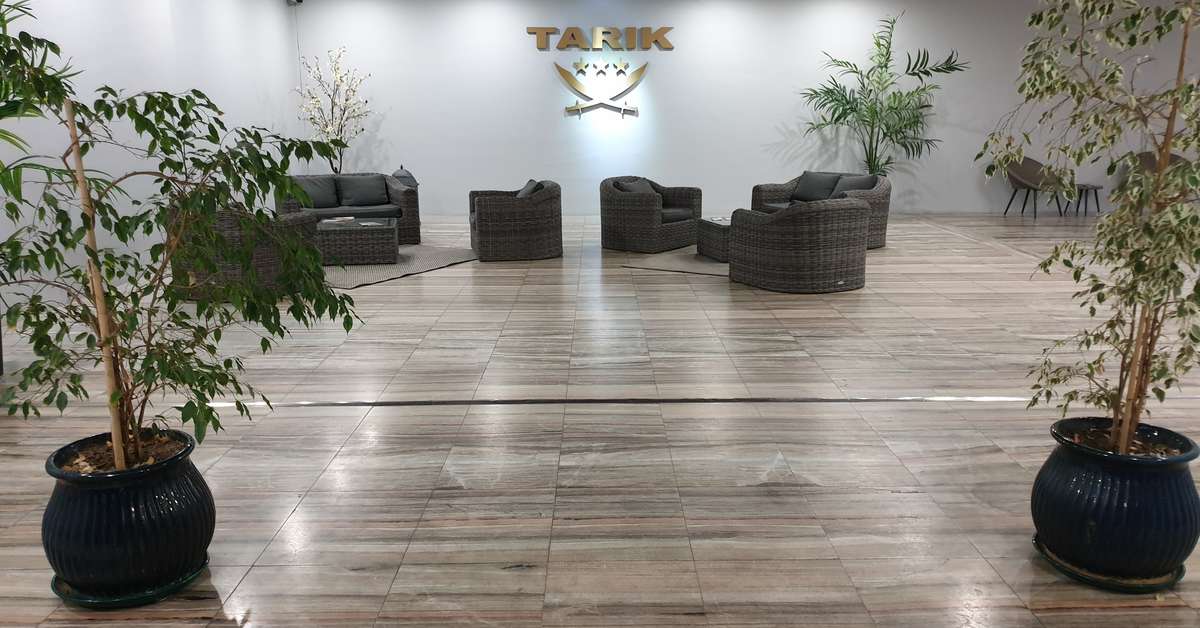 Een foto van het interieur van Edificio Tarik