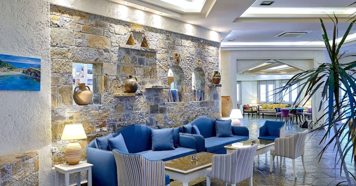 Een foto van het interieur van Alexander Beach Hotel & Village