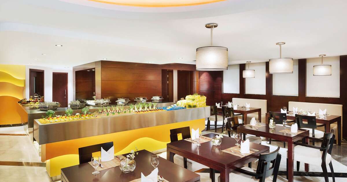 Een foto van City Seasons Towers