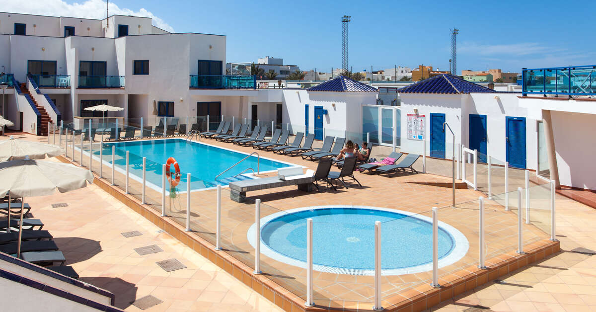 Een foto van het zwembad bij Appartementen Tao Cotillo
