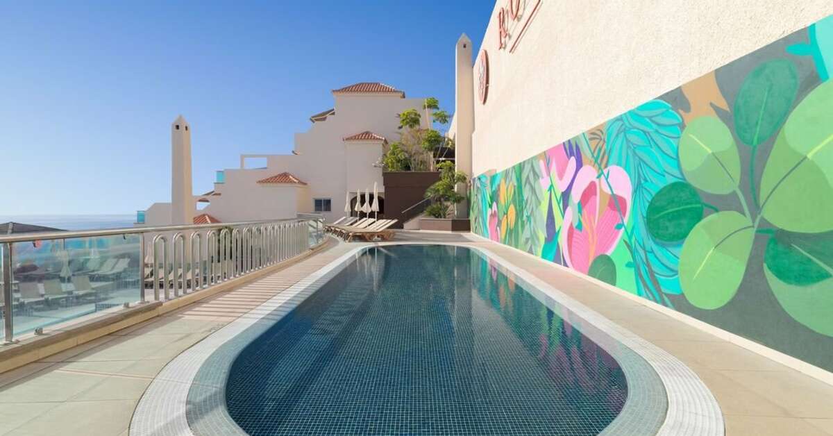 Een foto van het zwembad bij Royal Sun Resort