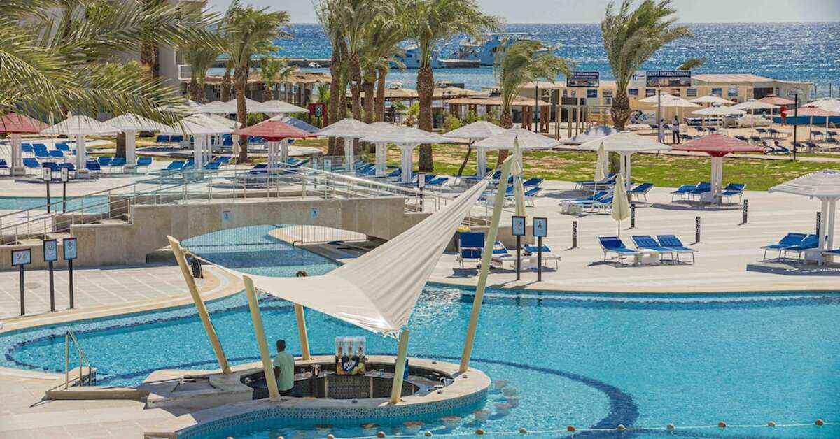 Een foto van het zwembad bij Amarina Abu Soma Resort & Aquapark