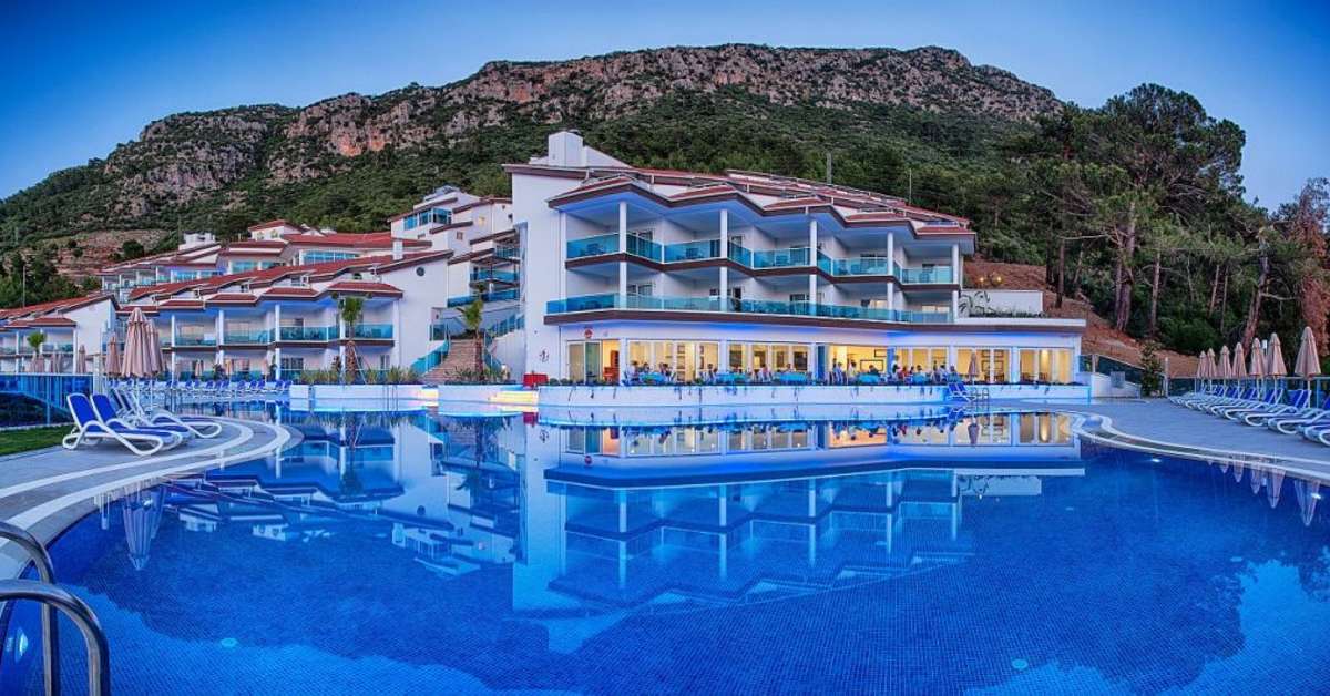 Een foto van het zwembad bij Garcia Resort & Spa