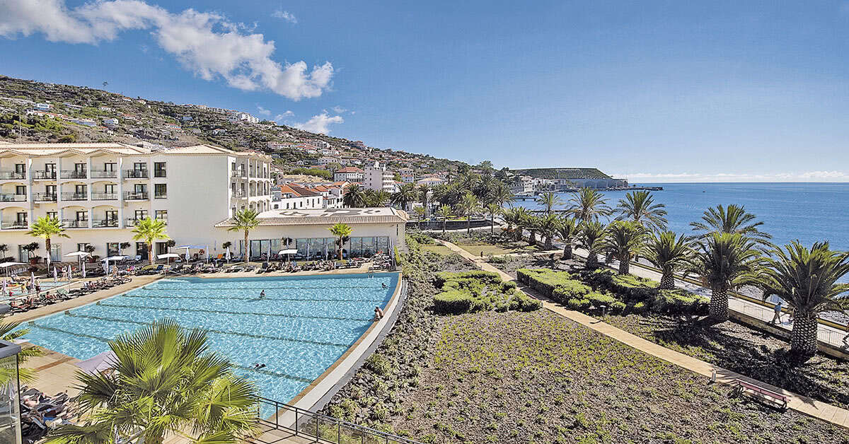 Een foto van het zwembad bij Vila Gale Santa Cruz