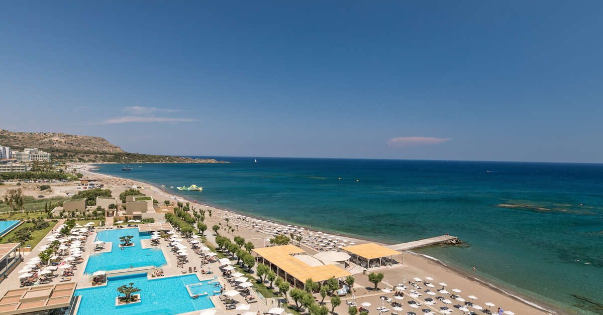 Een foto van het zwembad bij Amada Colossos Resort