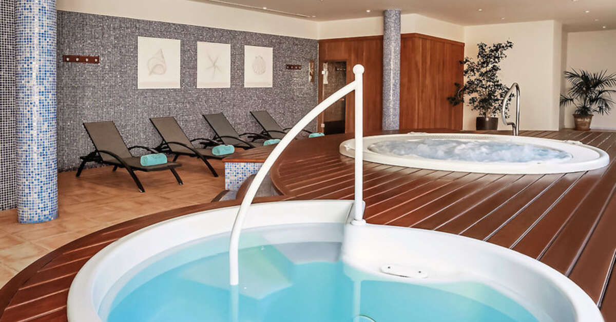Een foto van het zwembad bij La Quinta Menorca by Portblue Boutique