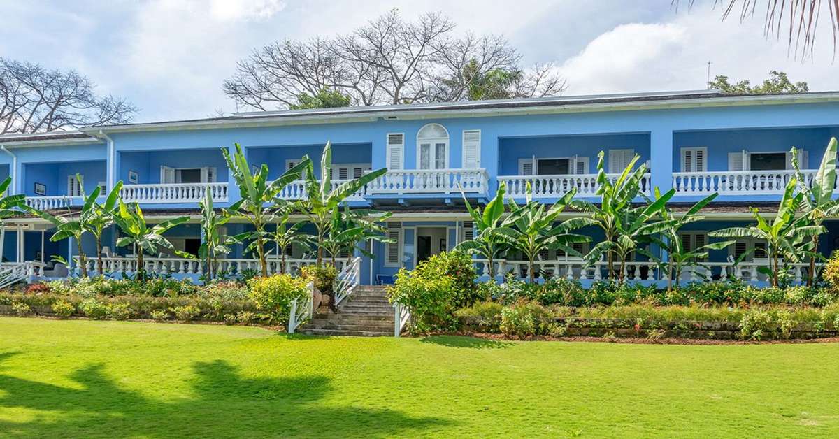 Een foto van de buitenkant van Jamaica Inn