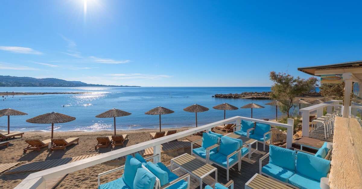 Een foto van het terras bij Sentido Sunrise Beach